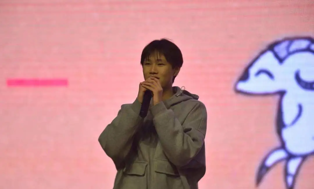 1-21122G53450L7.png