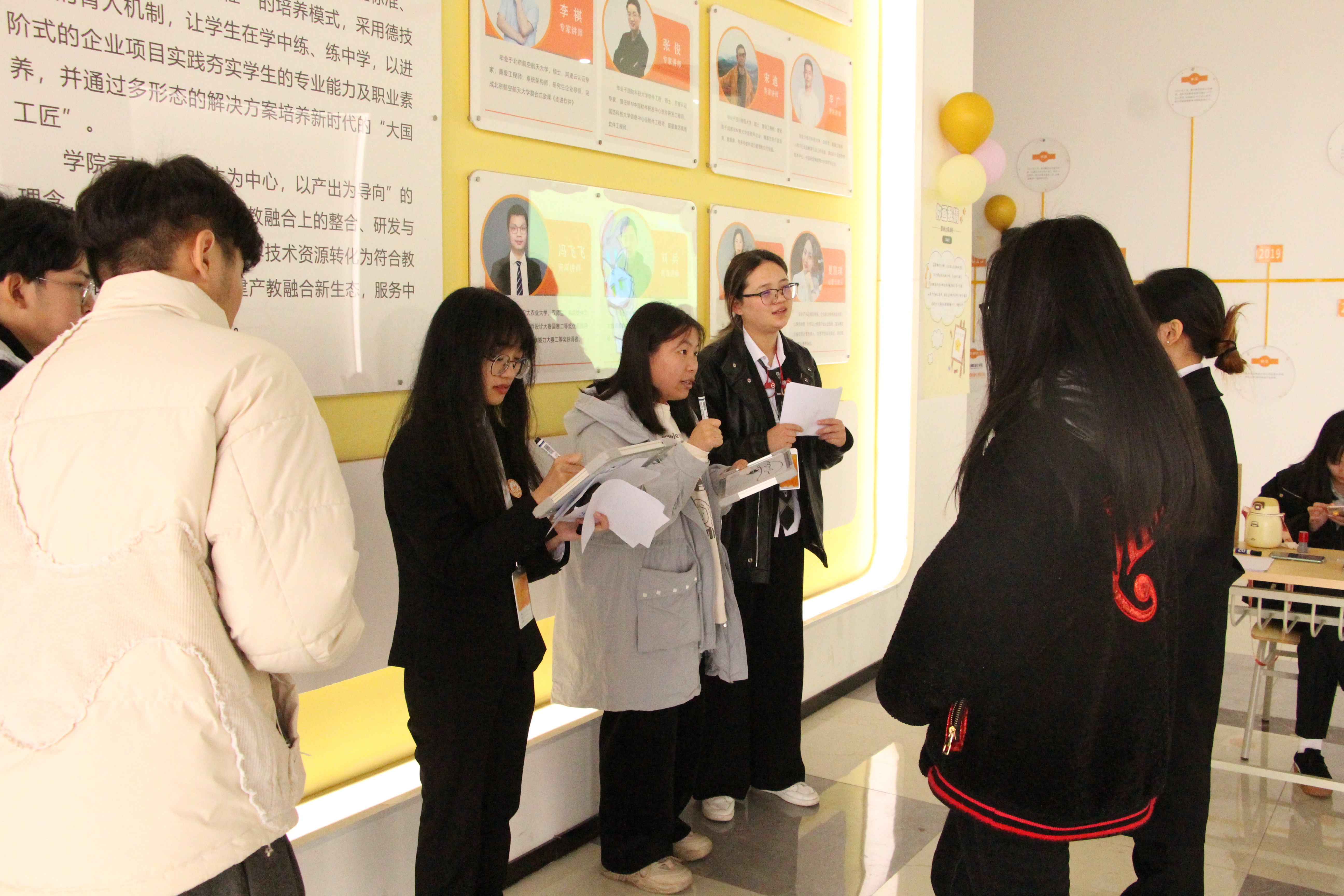 玩转三月，灼灼韶华｜我校智能应用学院开展春日“游园会”，助力单招(图2)