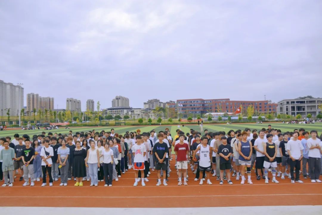 1-23092614455D51.jpg