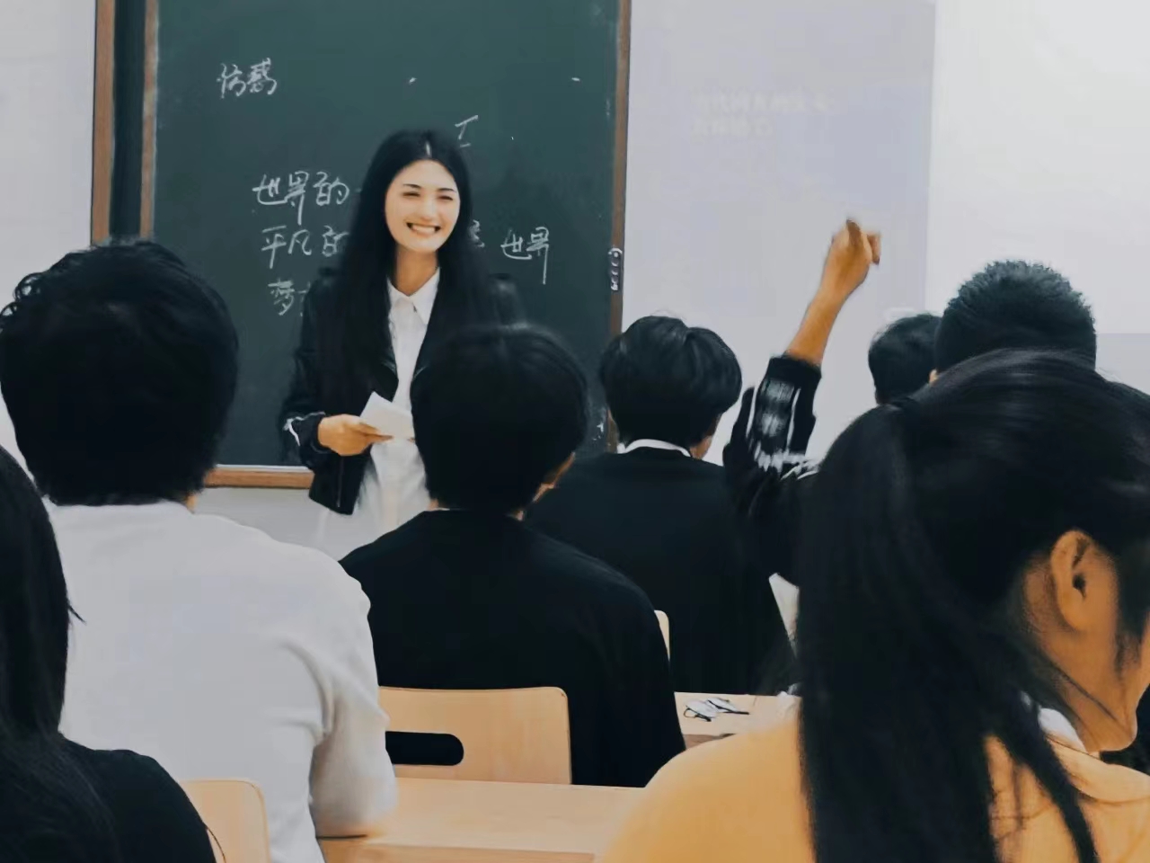 1-231031204U4648.jpg