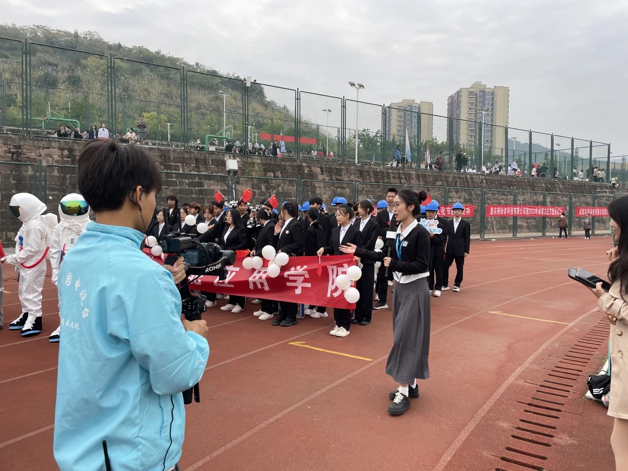 1-23110H259344E.jpg